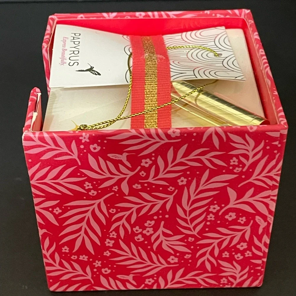 PAPYRUS pink cube notepad stationery with gold pen